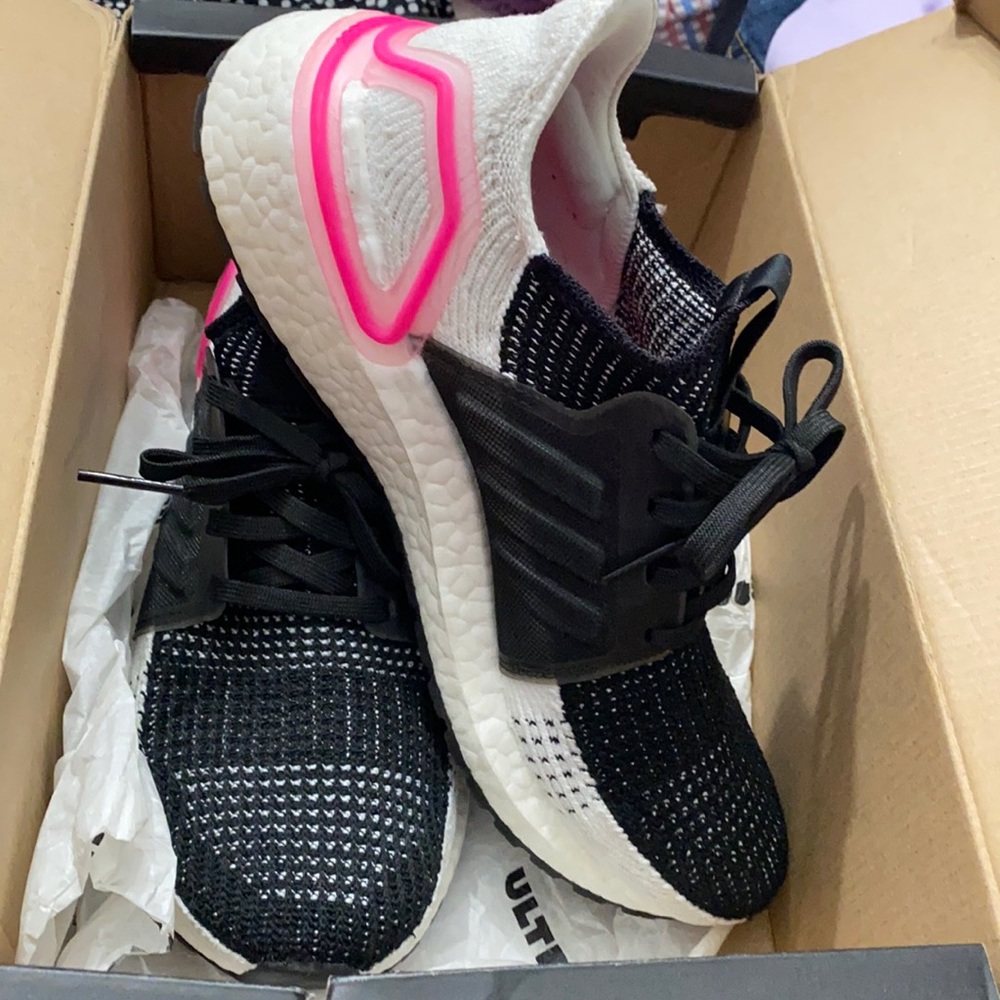Slightly/used/new Women Ultraboost 19 hot pink